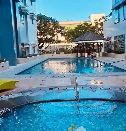 Apartment Netflix And Wifi Staycation Viceroy Walk To Venice Grand Canal Manila