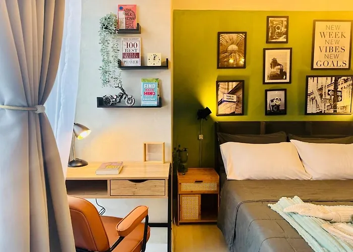 Netflix And Wifi Staycation Viceroy Walk To Venice Grand Canal Apartment Manila