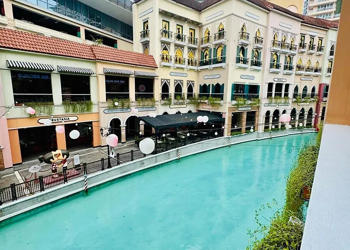 Netflix And Wifi Staycation Viceroy Walk To Venice Grand Canal Apartment *